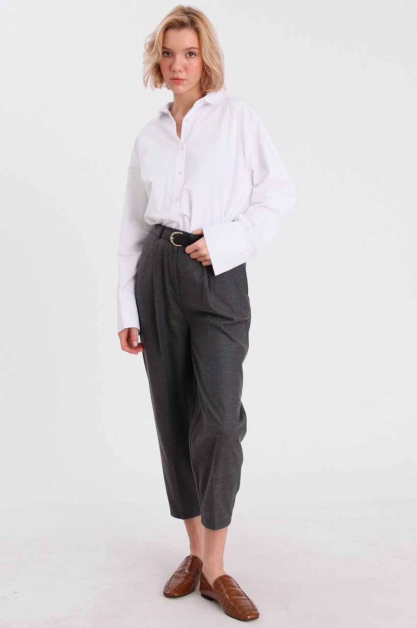 Arched baggage trousers