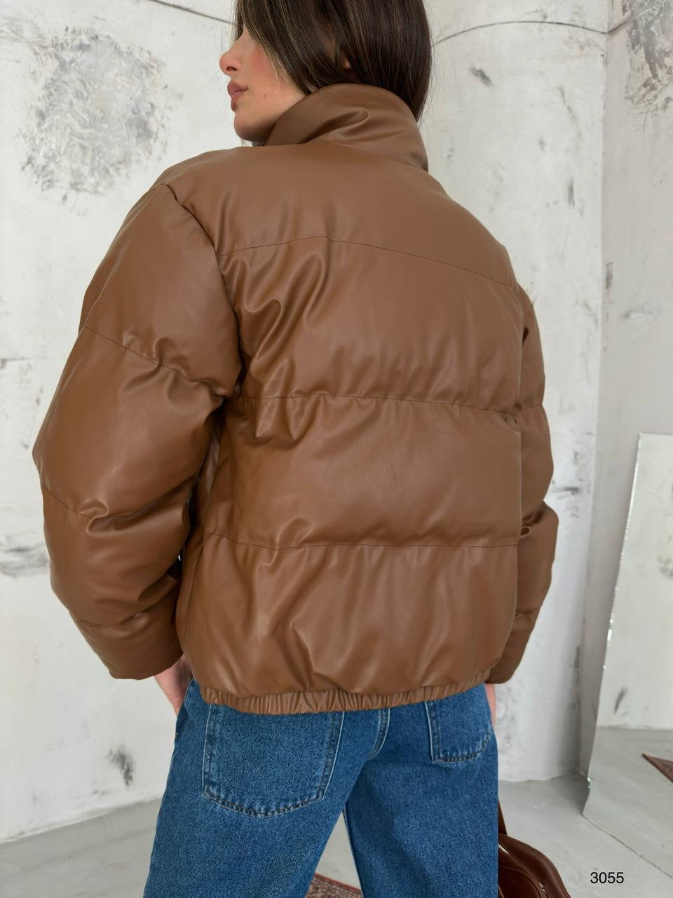 Leather swelling coat