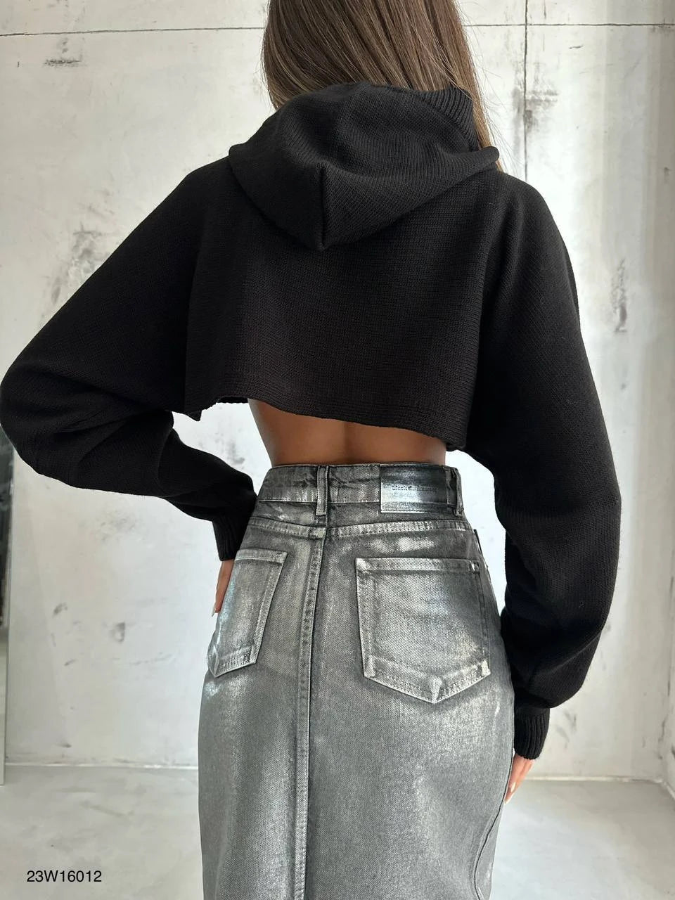Crop sweater with hooded